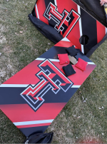 Custom Cornhole Set – Example 2: Team Logo – custom handcrafted by Made by the Middletons, Indiana (photo 6)